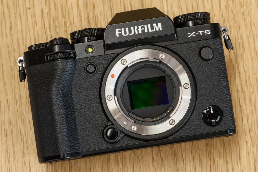 fujifilm camera x100v